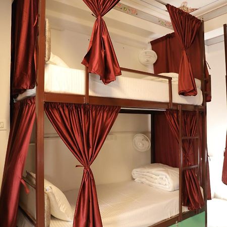 Hostel Funky Bunky Udaipur Exteriör bild