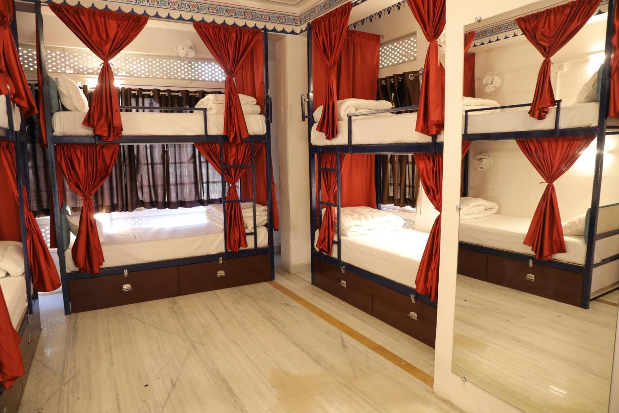 Hostel Funky Bunky Udaipur Exteriör bild