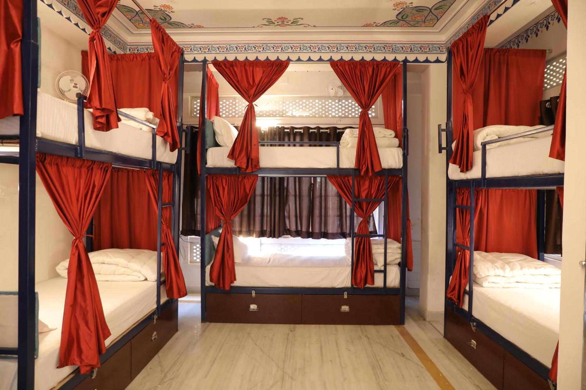 Hostel Funky Bunky Udaipur Exteriör bild