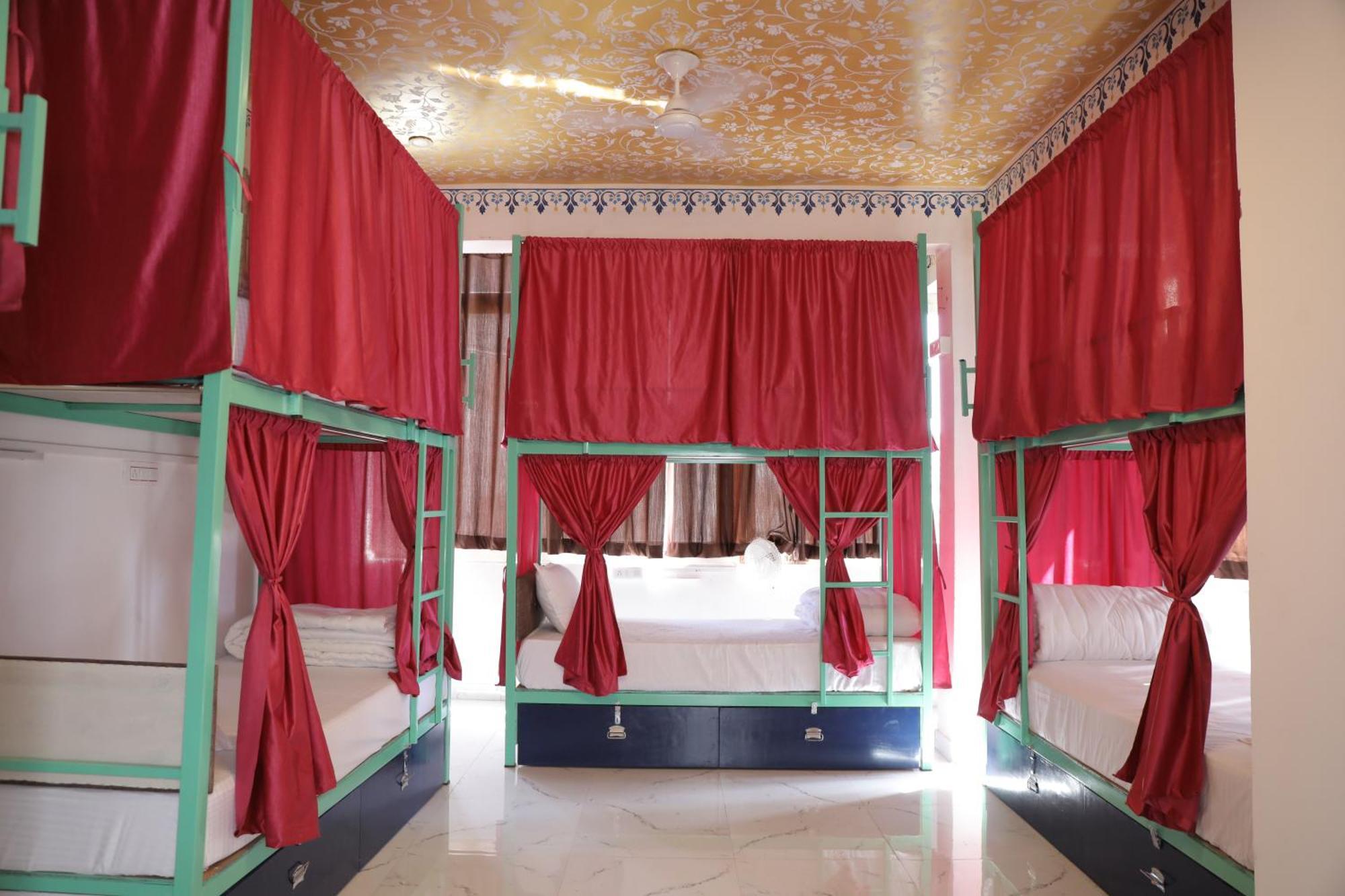 Hostel Funky Bunky Udaipur Exteriör bild