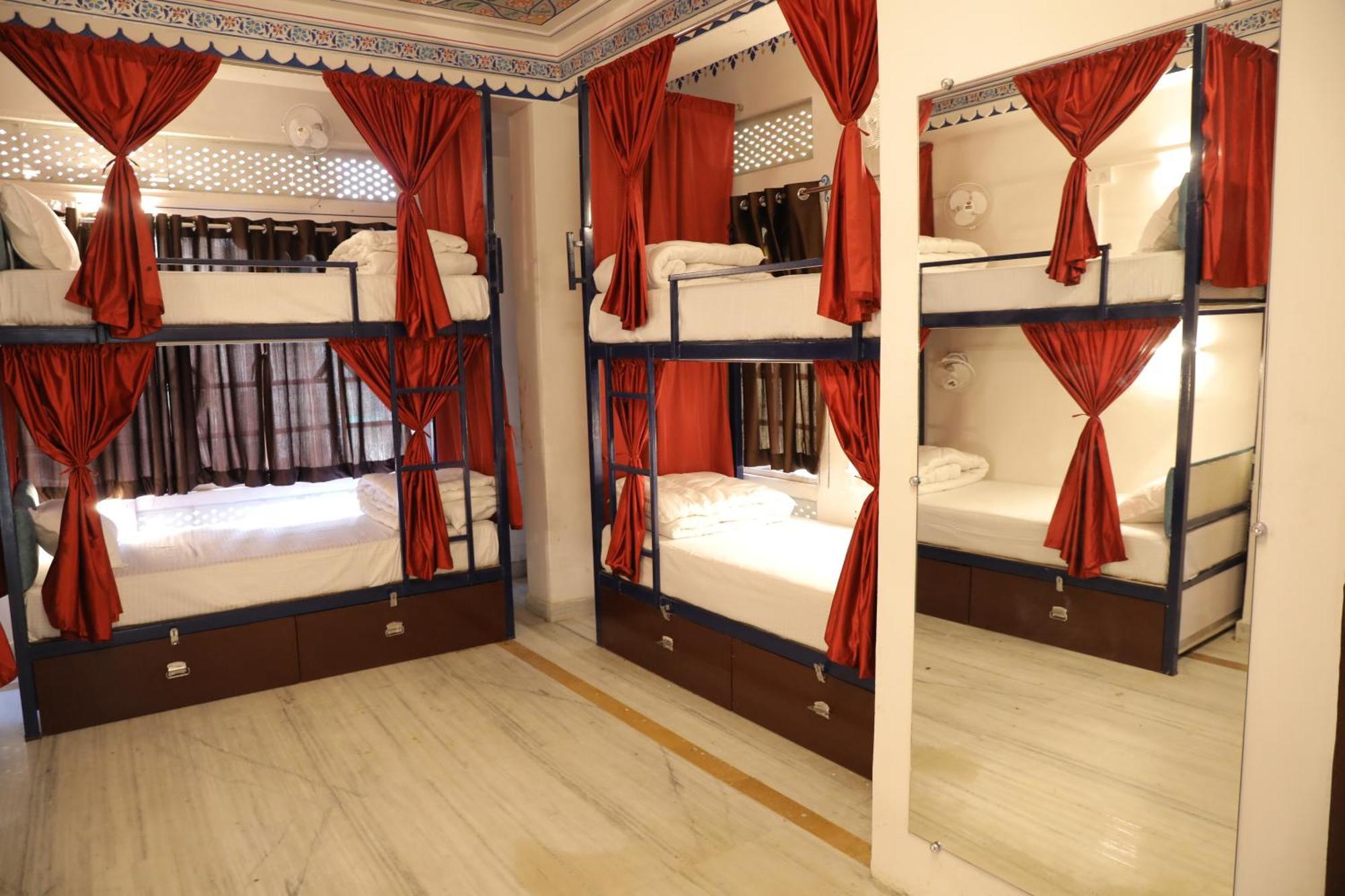 Hostel Funky Bunky Udaipur Exteriör bild