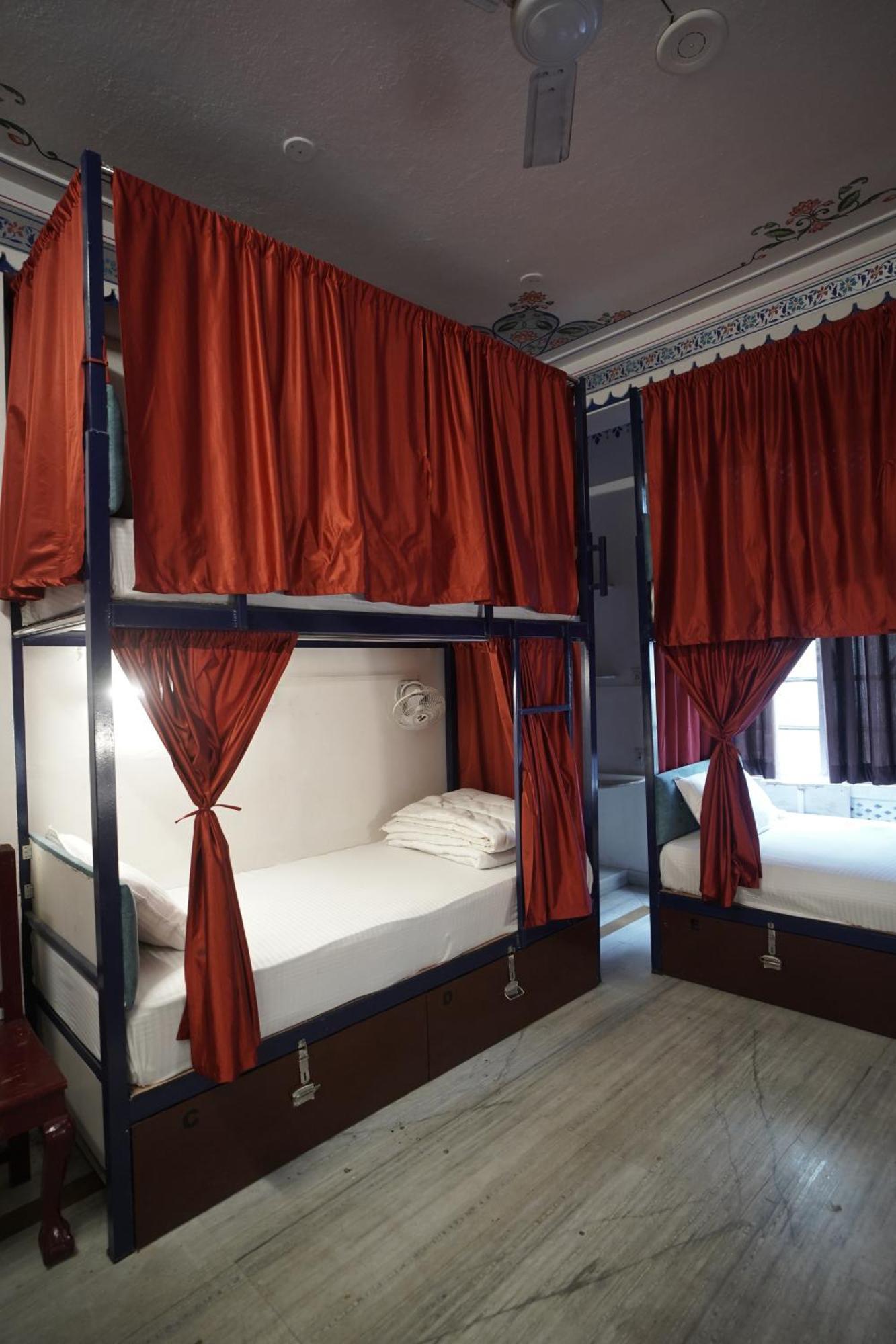 Hostel Funky Bunky Udaipur Exteriör bild