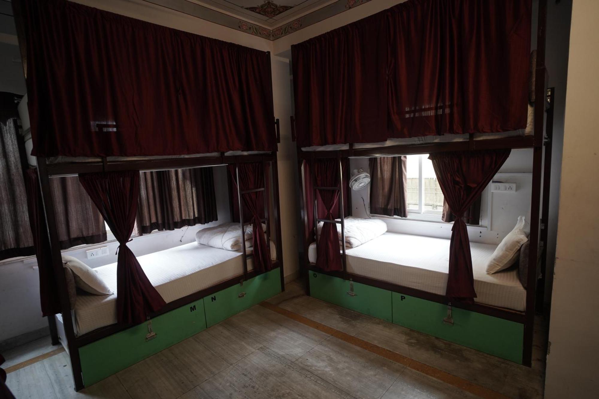 Hostel Funky Bunky Udaipur Exteriör bild