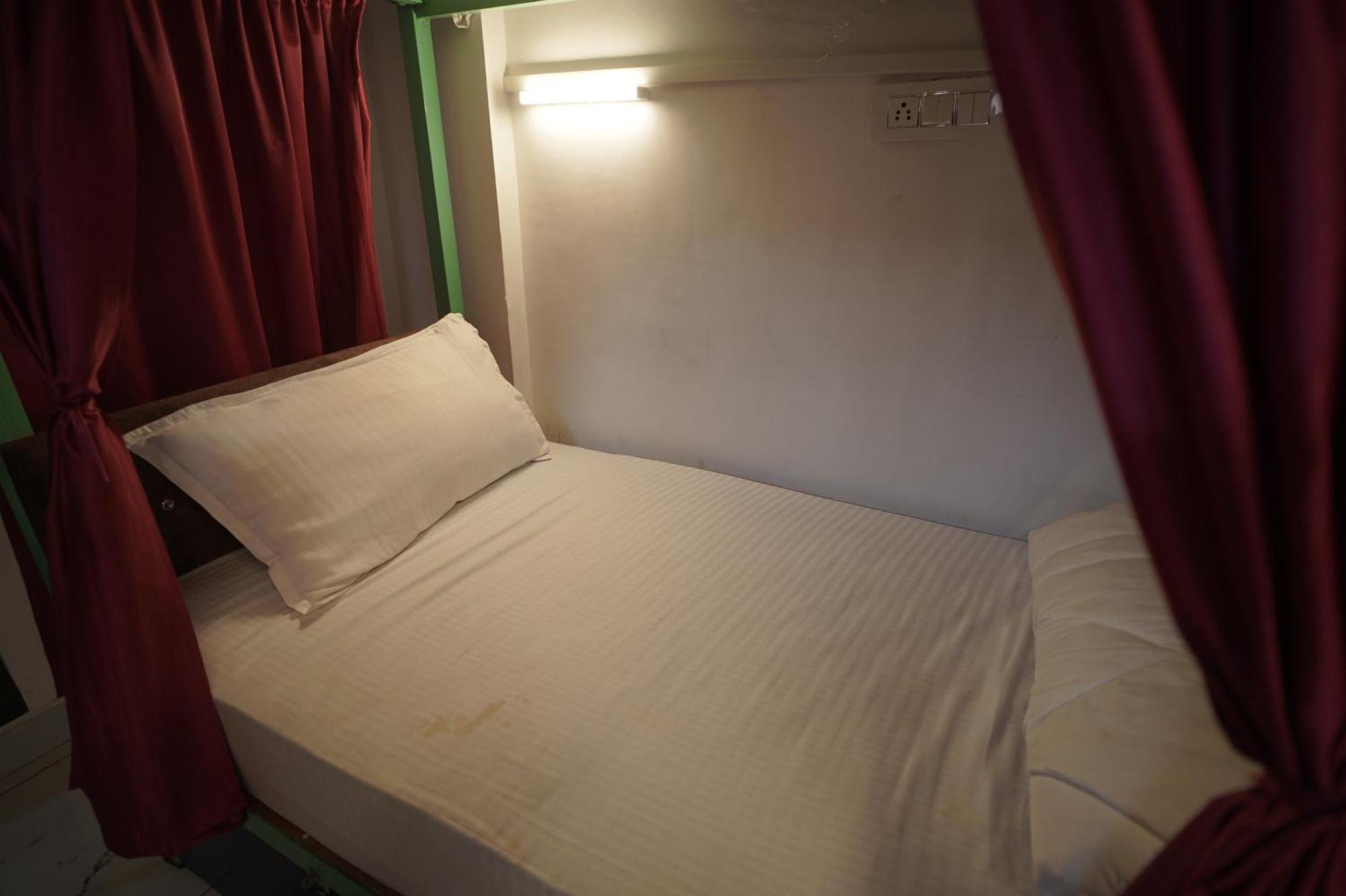Hostel Funky Bunky Udaipur Exteriör bild